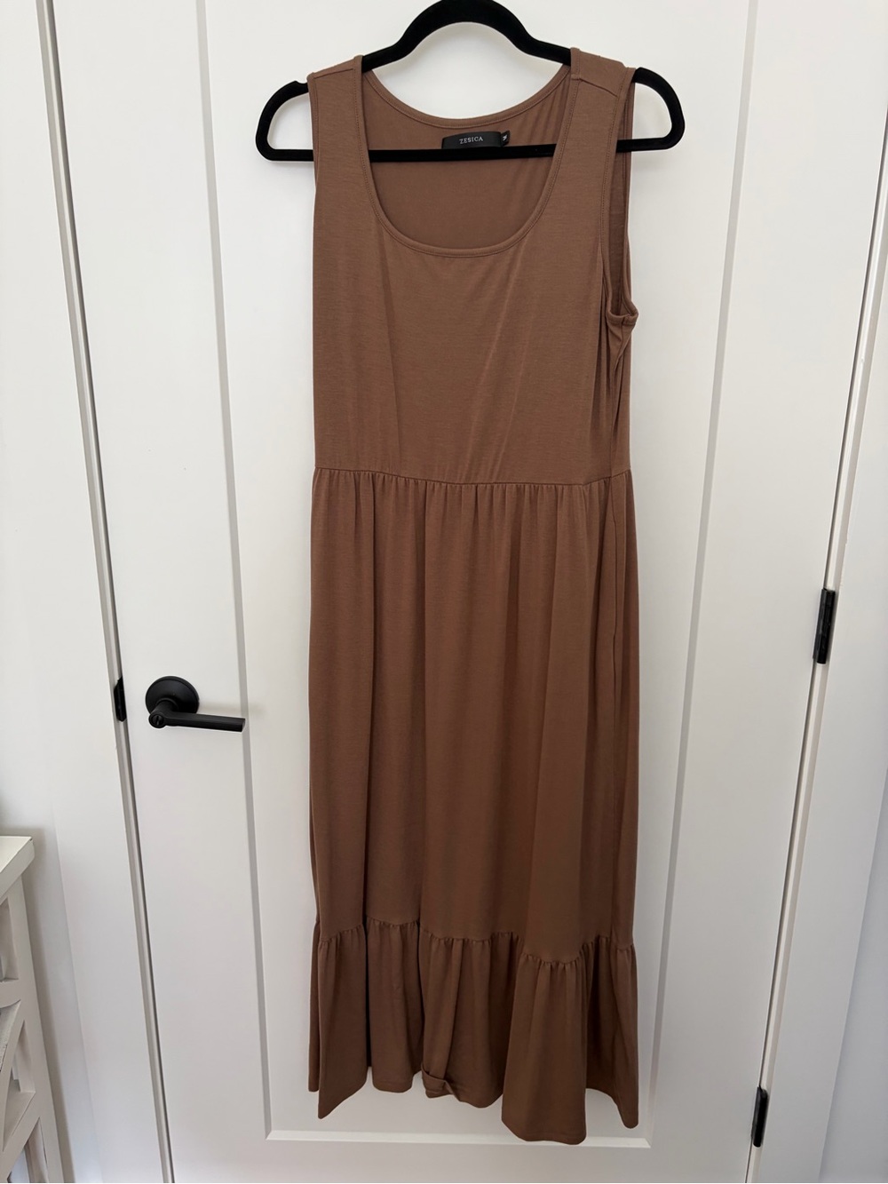 Zesica Brown Sleeveless Tiered Maxi Dress